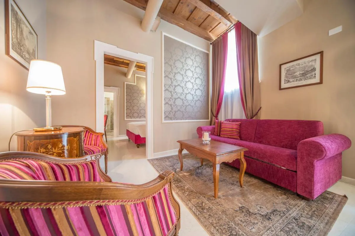 Image 6 of Lady Capulet Apartments