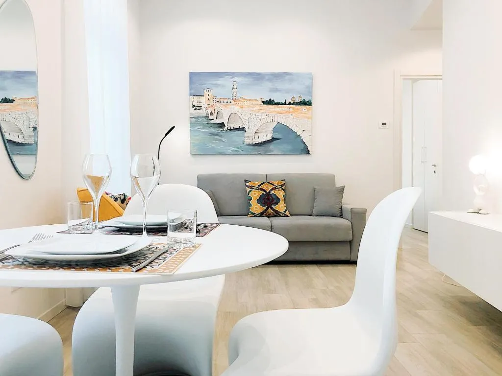 Image of Leoncino Suite