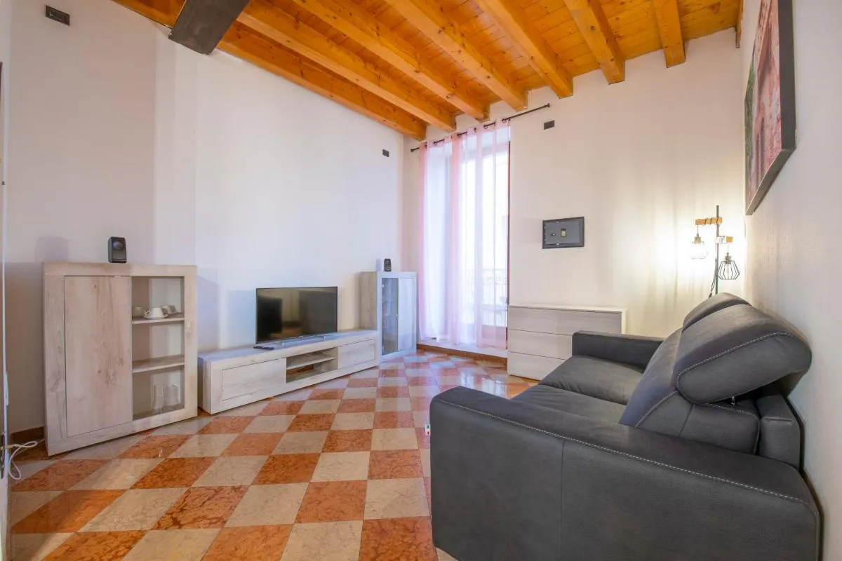 Image 4 of -Near Arena & Giuletta- Pet Friendly Mazzini Palace