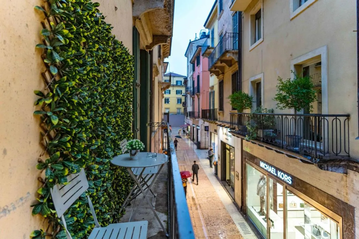 Image 5 of -Near Arena & Giuletta- Pet Friendly Mazzini Palace