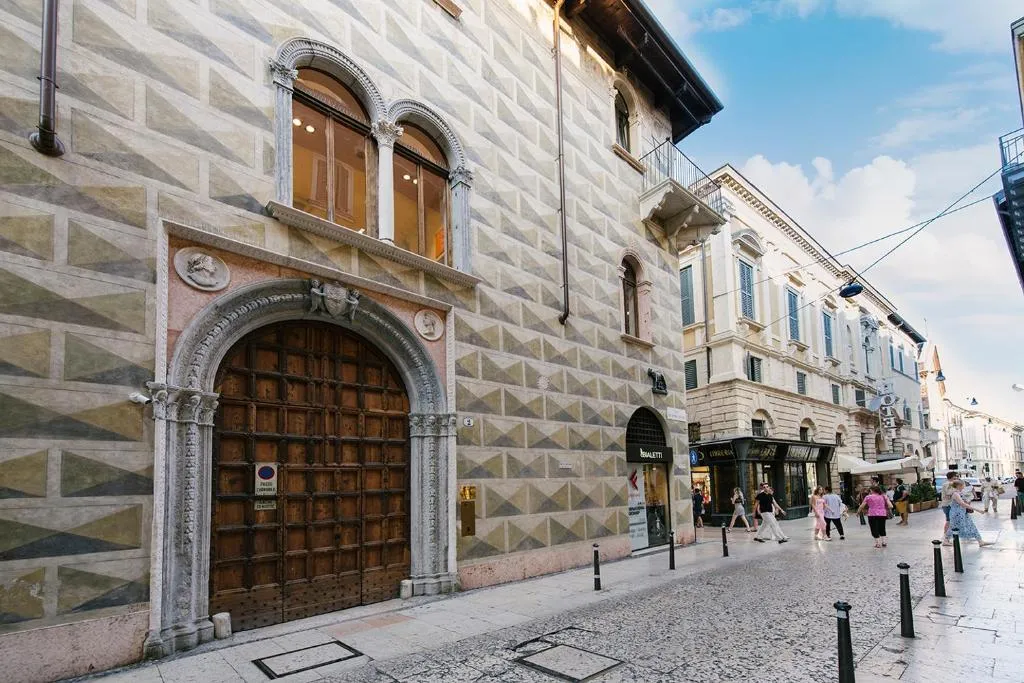Image of Palazzo Confalonieri da Lisca
