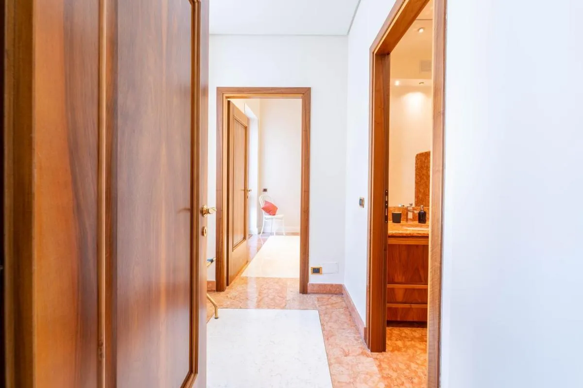 Image 3 of Palazzo Venier