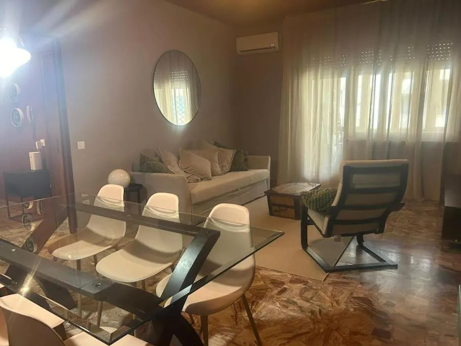 Image 2 of Porta Vescovo Apartment Stylish close to downtown