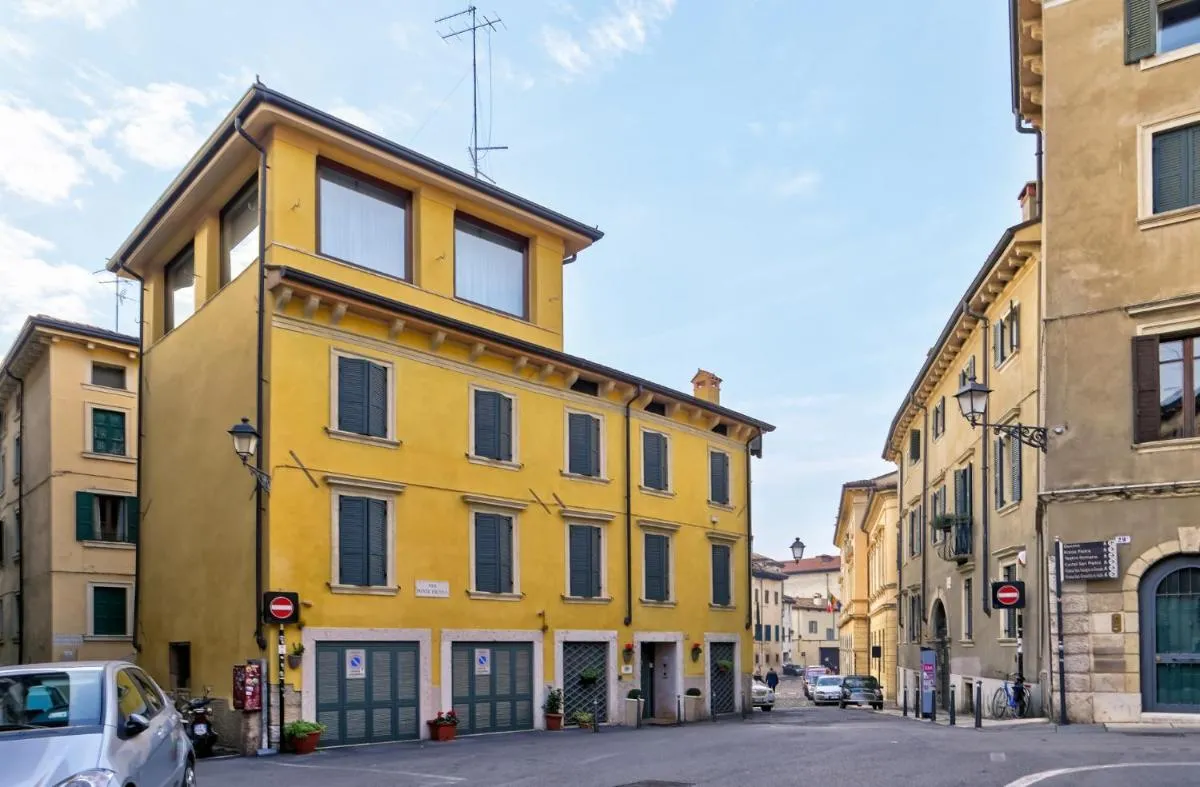 Image 2 of Relais Ponte Pietra