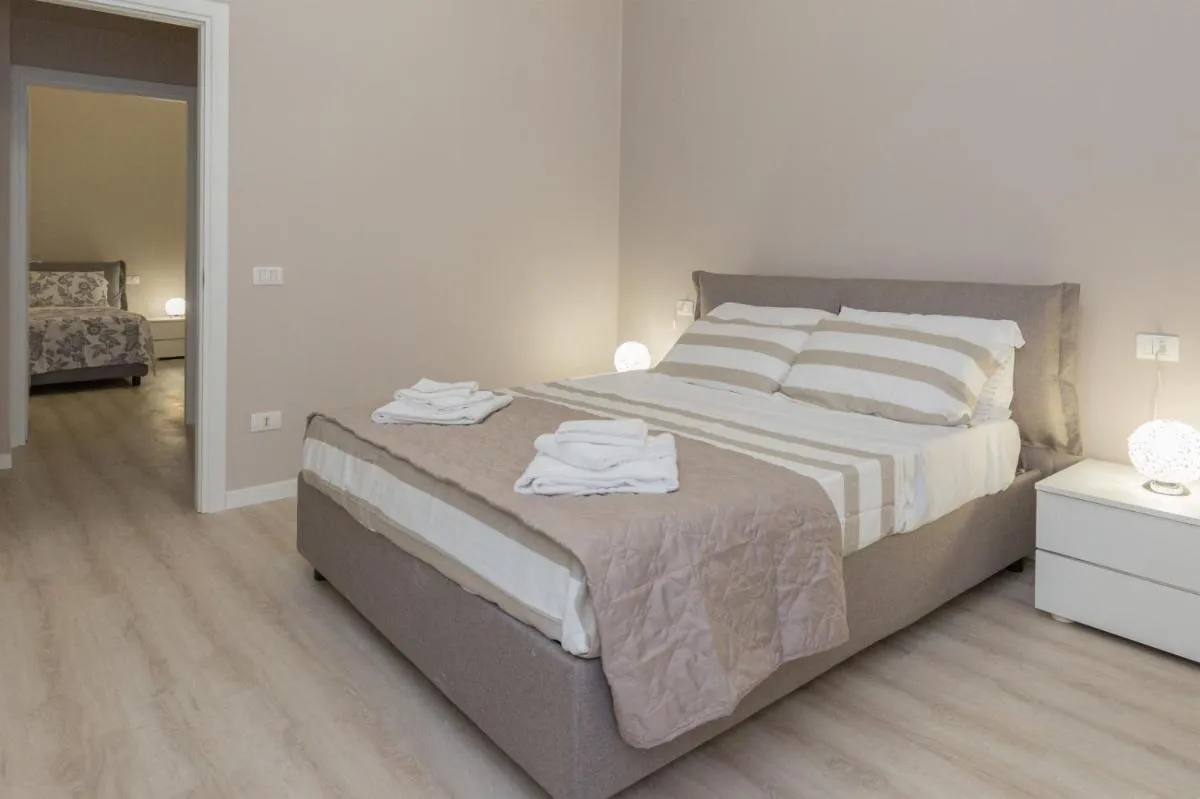 Image 6 of Romantic House 369