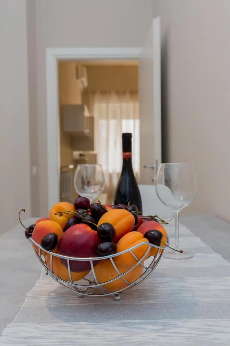 Image 3 of Romantic House 369
