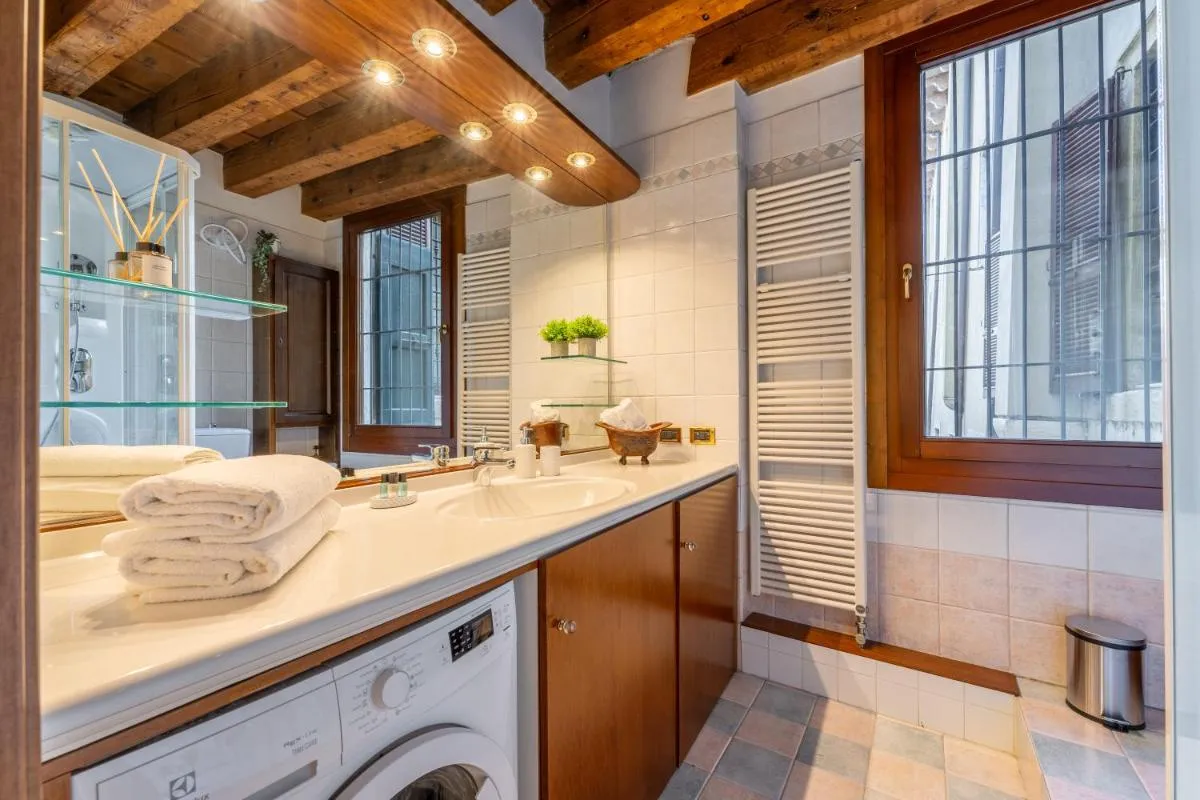 Image 2 of Sgarzerie Luxury Flat 2 rooms 120mq