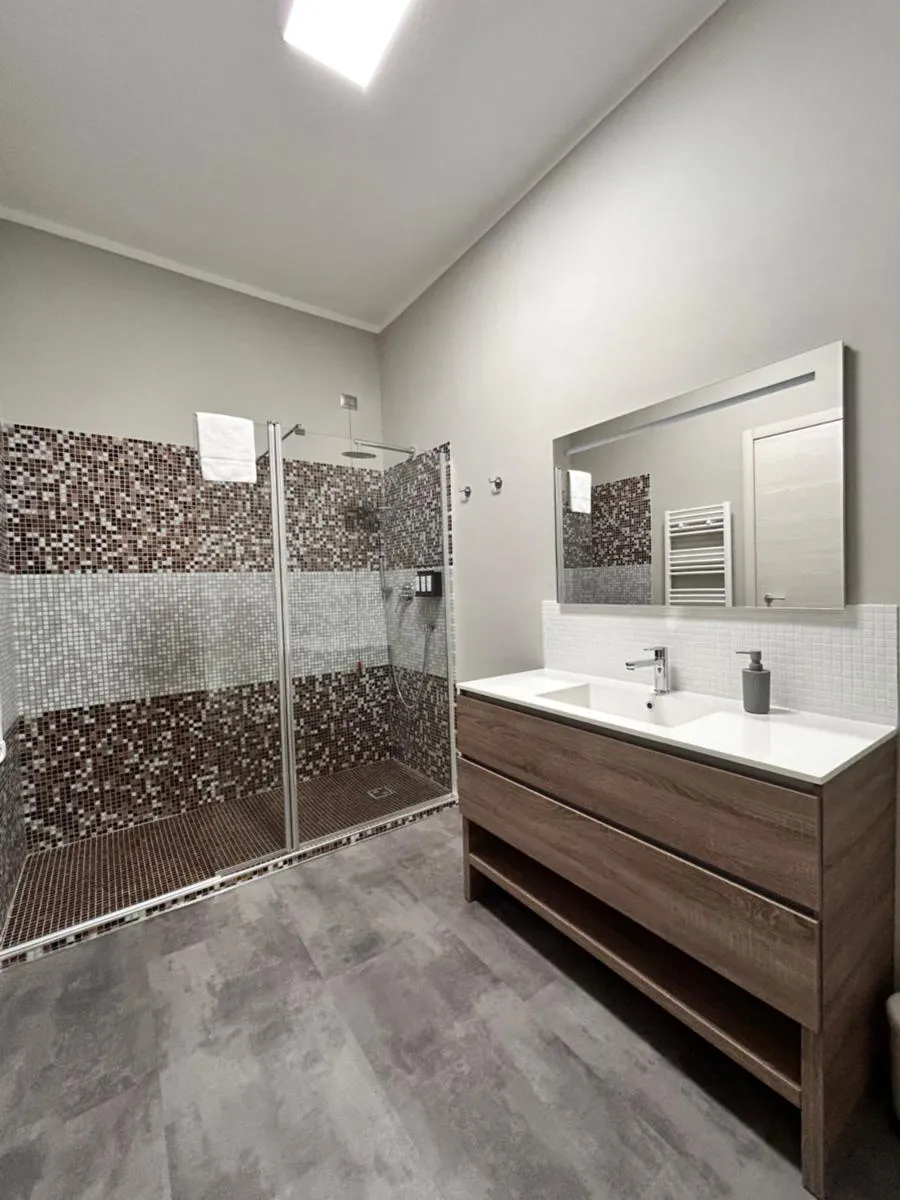 Image 1 of TEZONE SEVEN Apartments