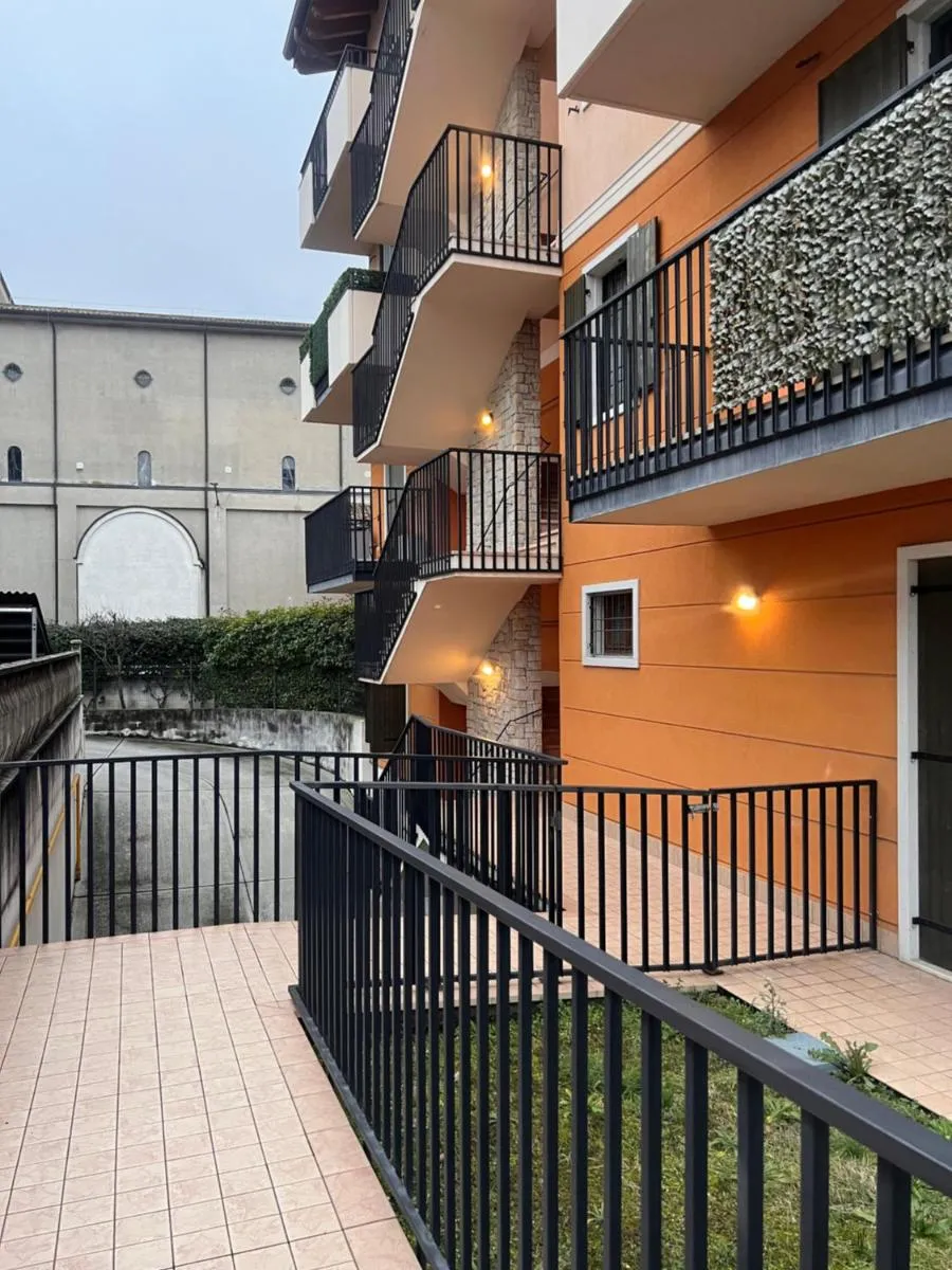 Image 5 of Velvet Apartment