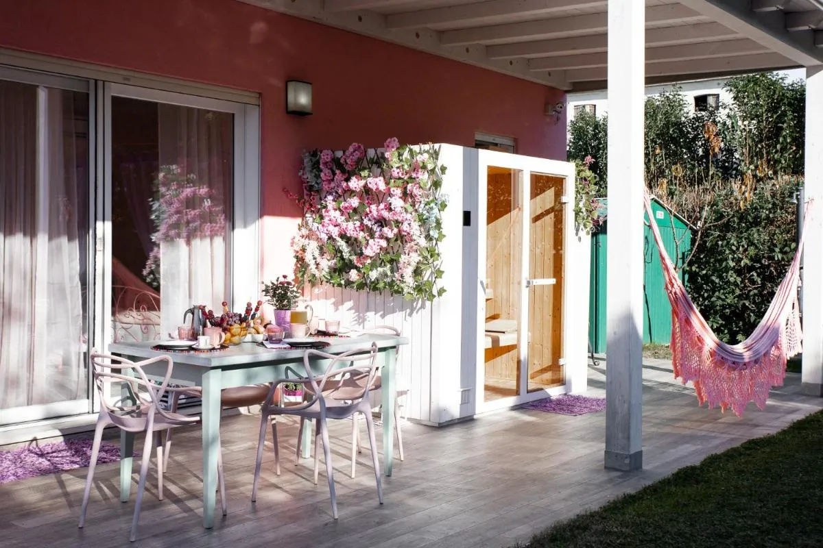 Image 4 of Villetta Tinmar Barbie House Verona
