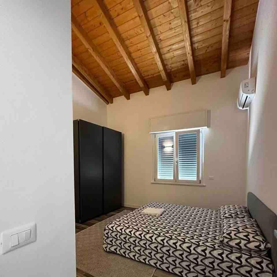 Image 1 of Al Perlar Su