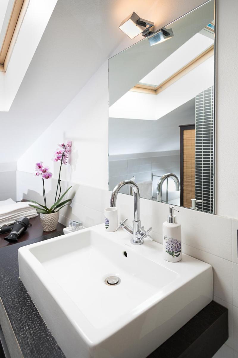 Image 4 of Family Apartment Verona Class “Residenze del Cuore”