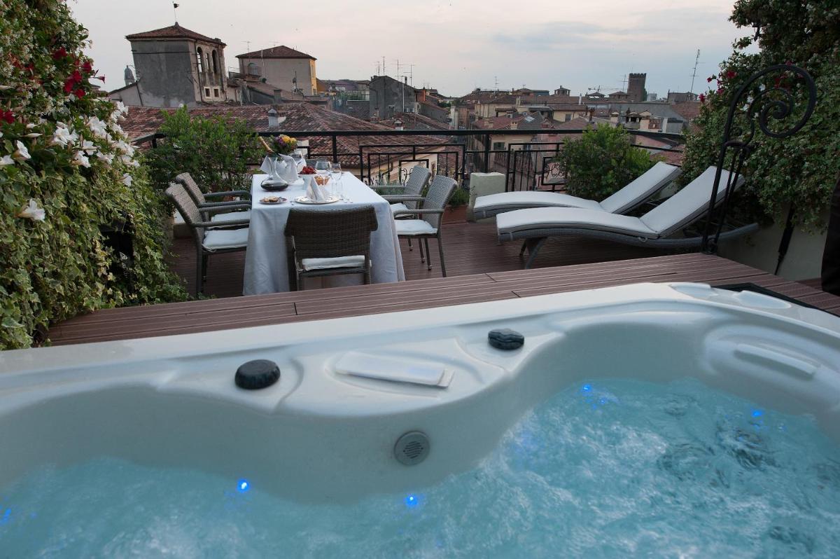 Image 3 of Hotel Bologna ***S