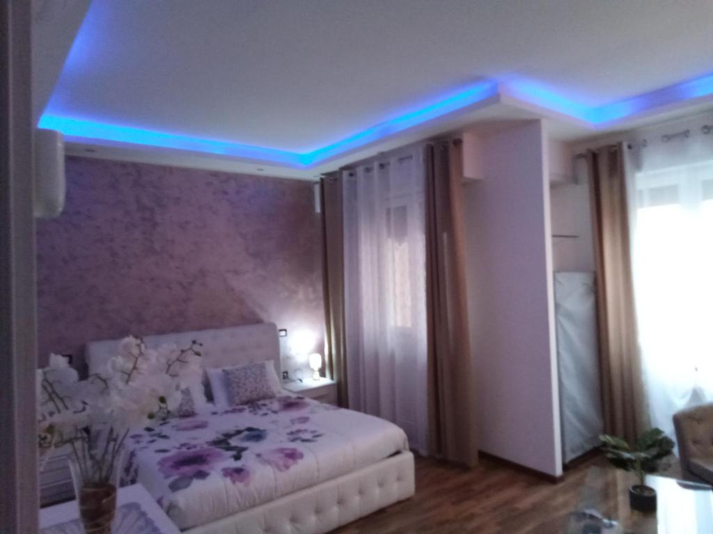 Image of Katrin luxury