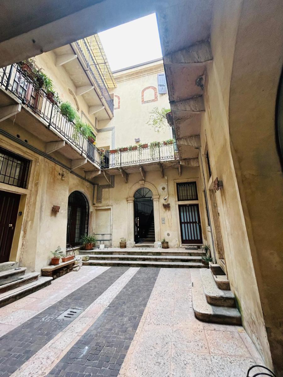 Image 5 of Palazzo Duomo