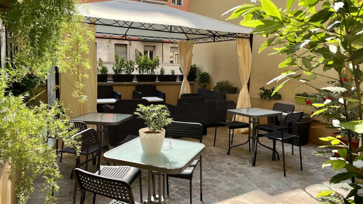 Image 1 of Verona Enjoy