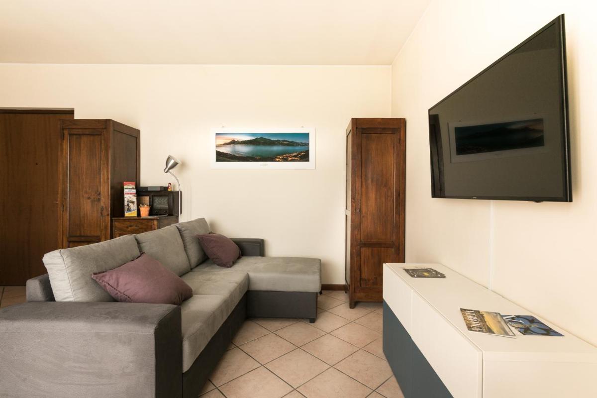 Image 4 of Verona Expo Suite