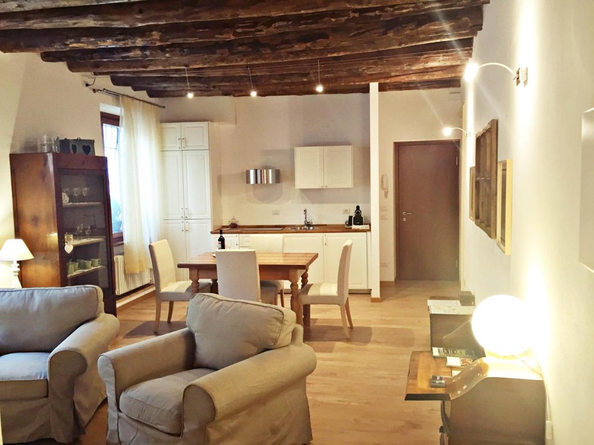 Image 2 of Wallace Luxury Home